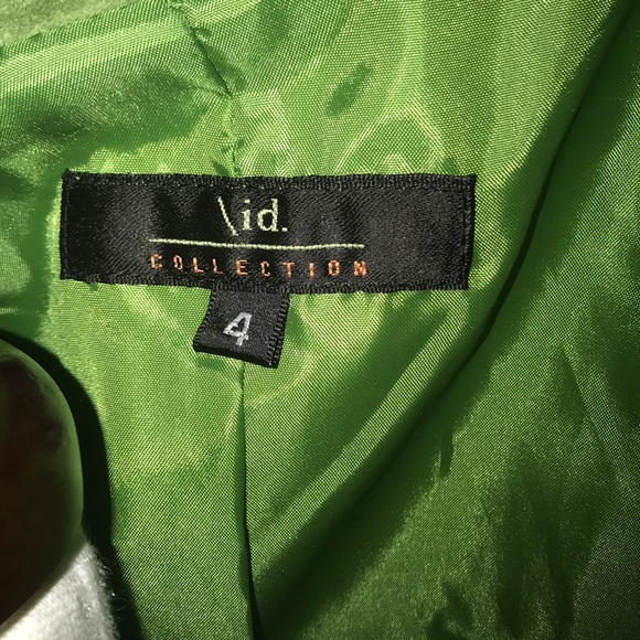 \id. Collection Size 4 green suede blazer - Picture 4 of 8